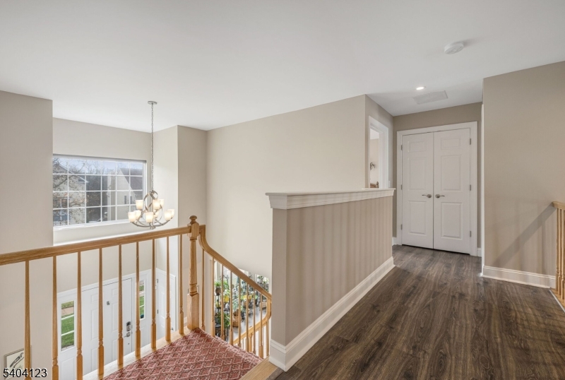 7 WINDING RIDGE ROAD