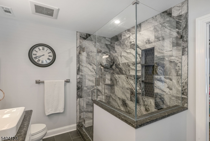 7 WINDING RIDGE ROAD