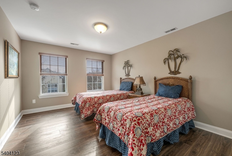 7 WINDING RIDGE ROAD