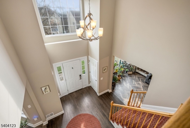 7 WINDING RIDGE ROAD