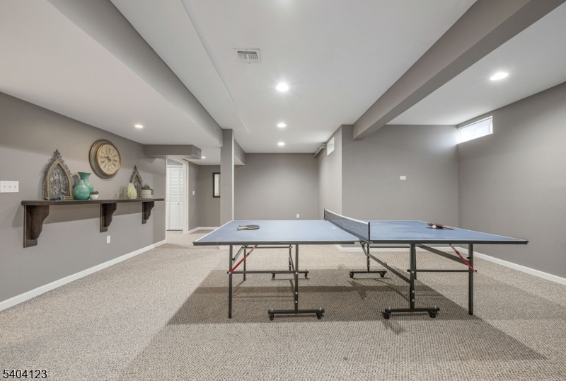 7 WINDING RIDGE ROAD