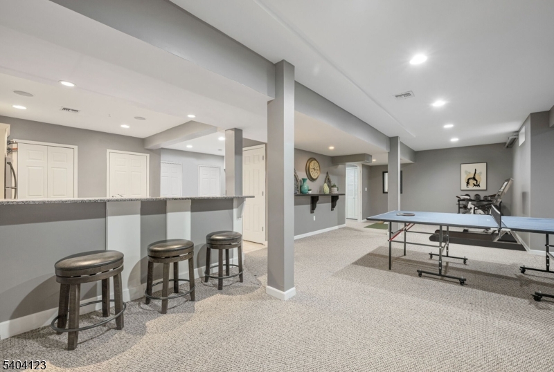 7 WINDING RIDGE ROAD