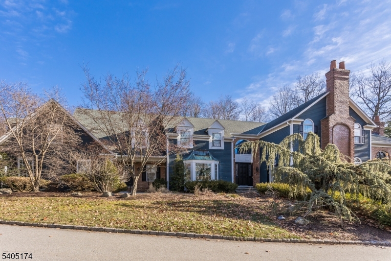 7 Beacon Hill Dr
