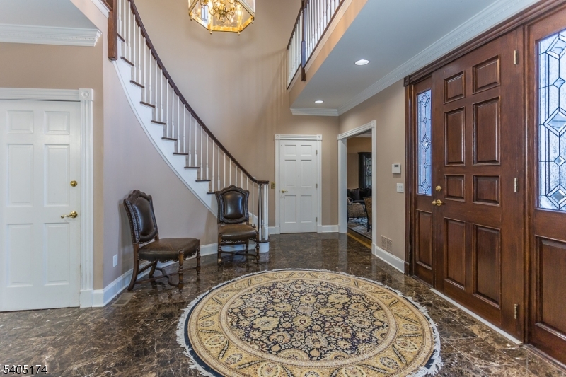 7 Beacon Hill Dr