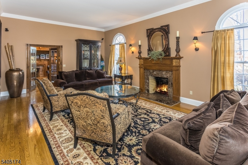 7 Beacon Hill Dr