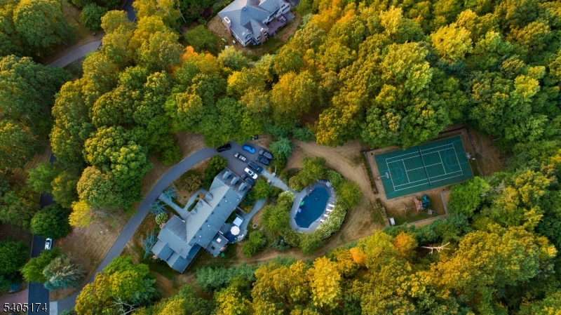 7 Beacon Hill Dr