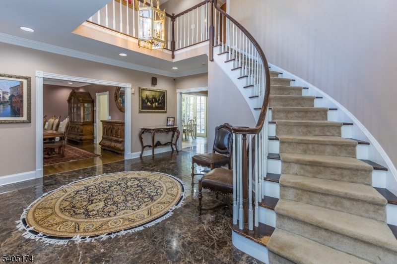 7 Beacon Hill Dr
