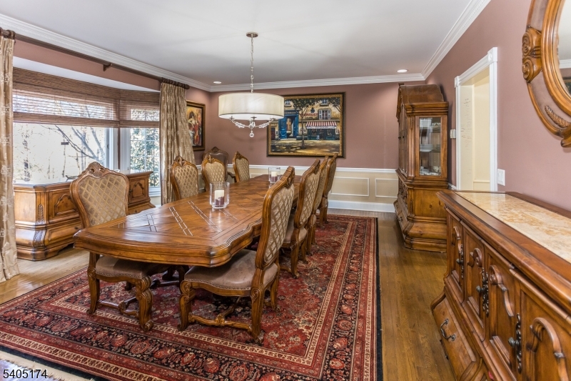 7 Beacon Hill Dr