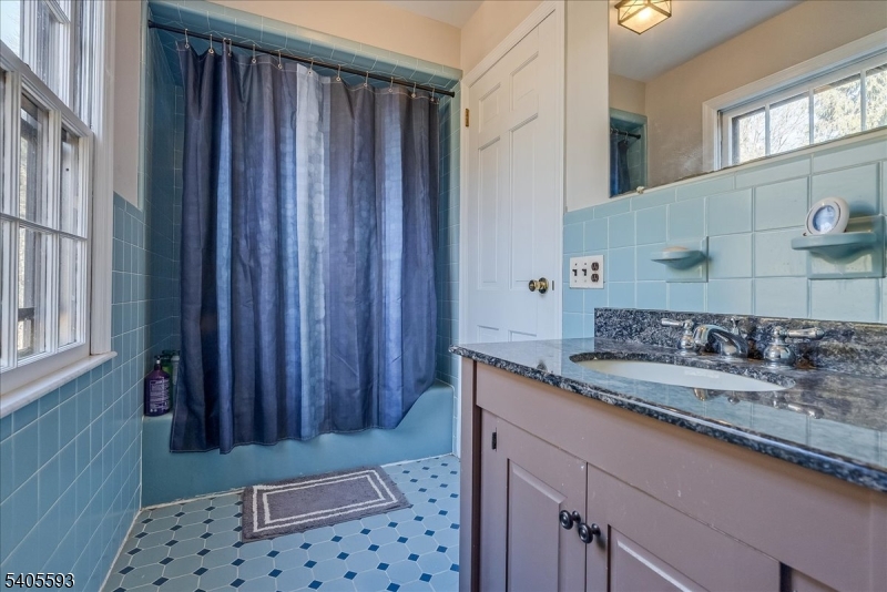 1028 Califon Cokesbury Rd