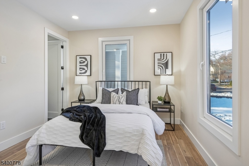 207 N SCOTCH PLAINS AVE