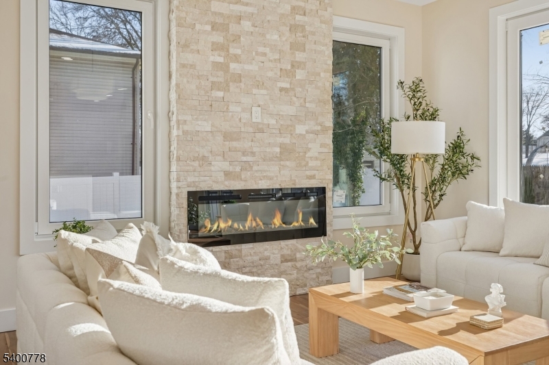 207 N SCOTCH PLAINS AVE