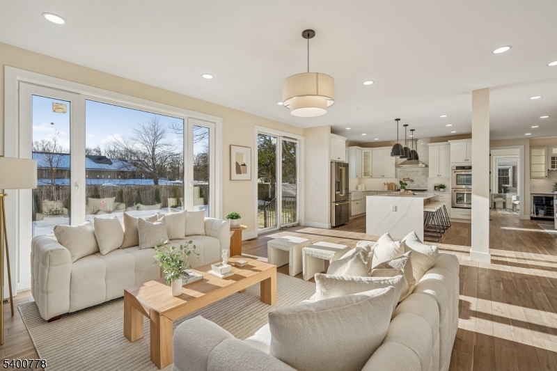 207 N SCOTCH PLAINS AVE