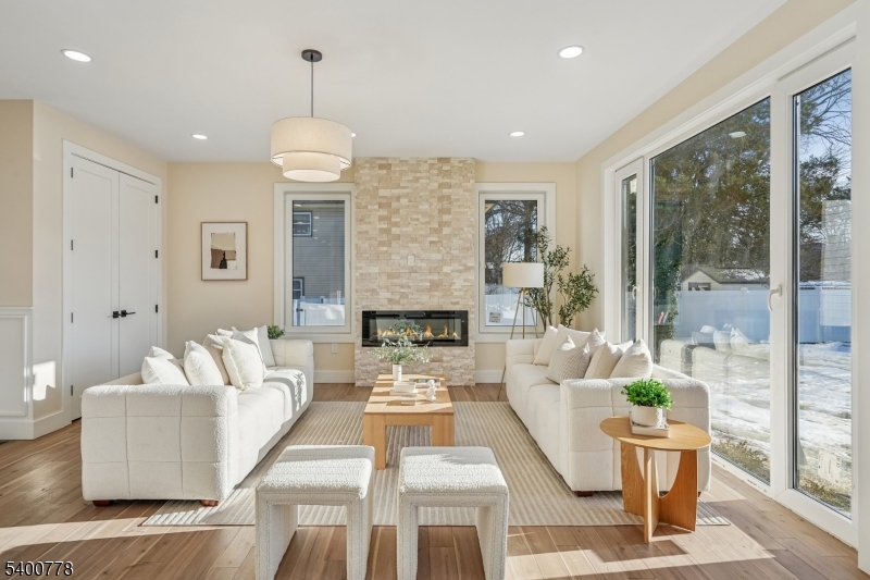 207 N SCOTCH PLAINS AVE