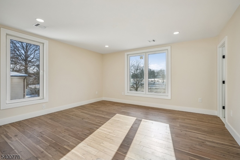 207 N SCOTCH PLAINS AVE