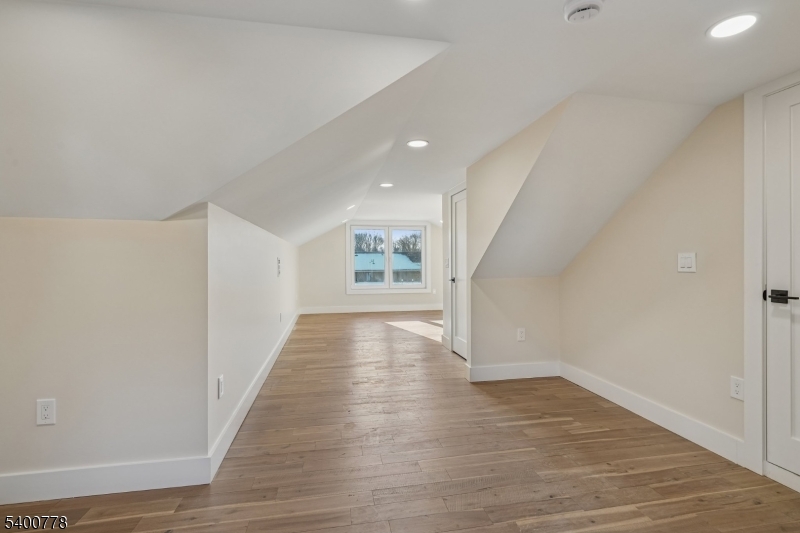 207 N SCOTCH PLAINS AVE