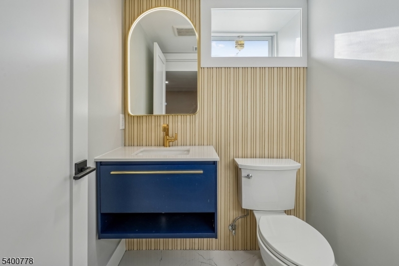 207 N SCOTCH PLAINS AVE