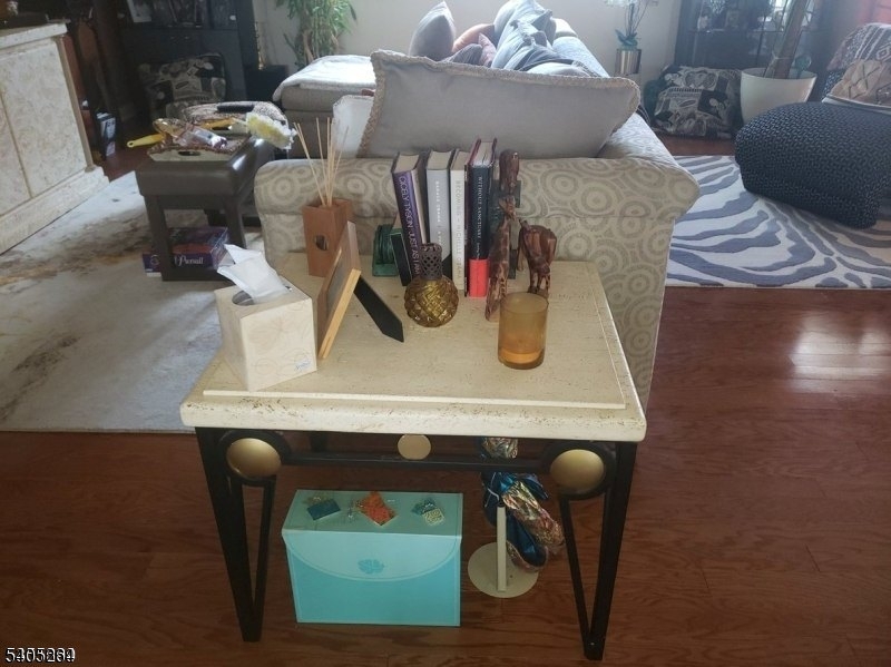 635 Bloomingdale Ave