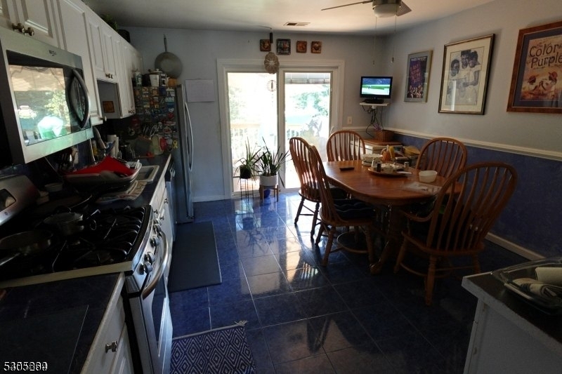 635 Bloomingdale Ave