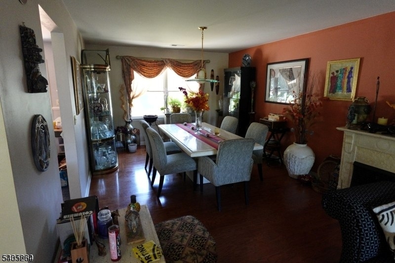 635 Bloomingdale Ave