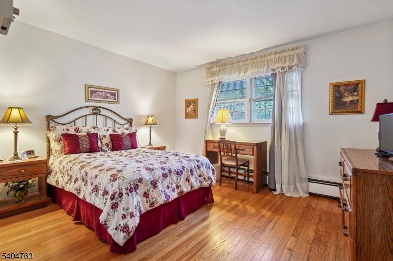 188 E Mount Pleasant Ave