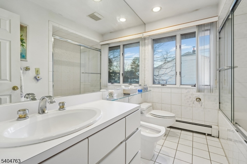 188 E Mount Pleasant Ave