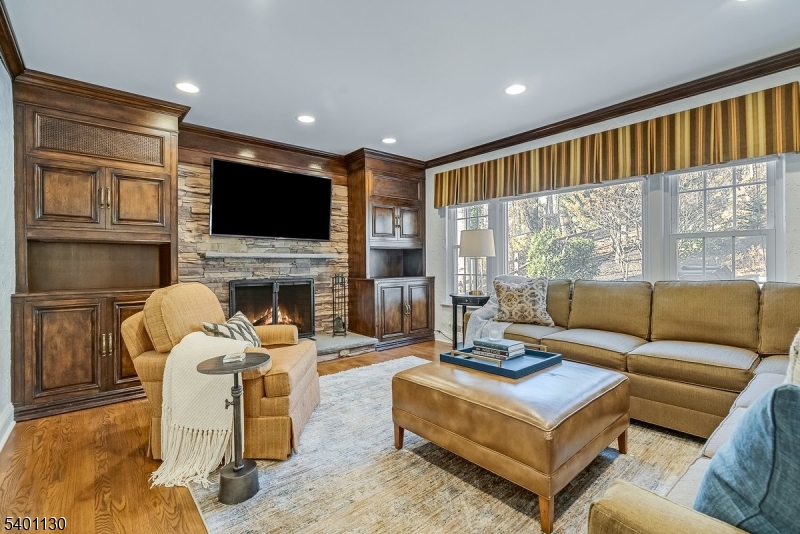 986 Chimney Ridge Dr