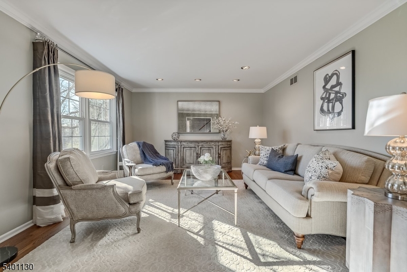 986 Chimney Ridge Dr