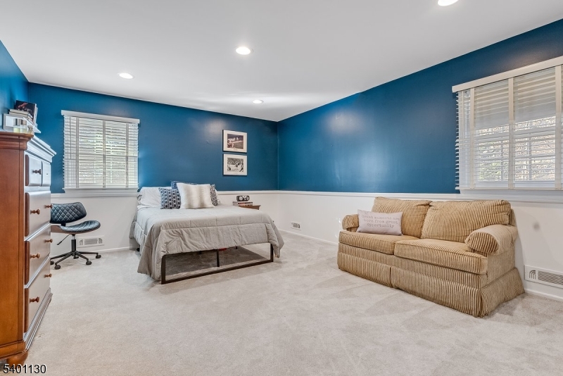 986 Chimney Ridge Dr