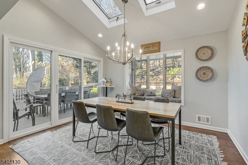 986 Chimney Ridge Dr