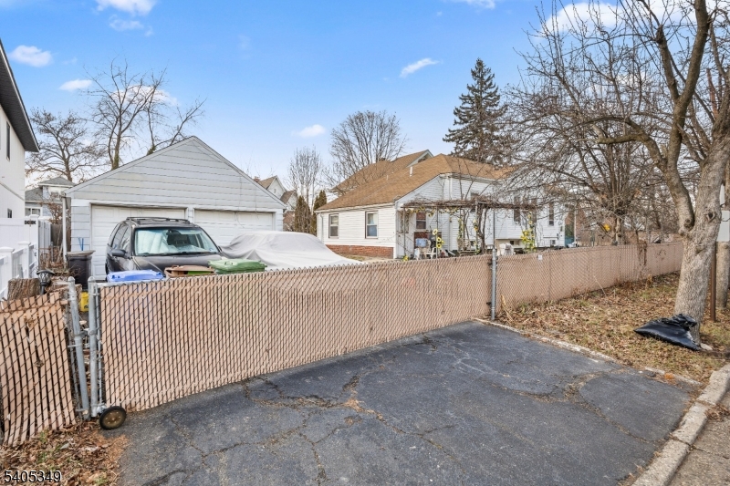 37 Raritan Rd