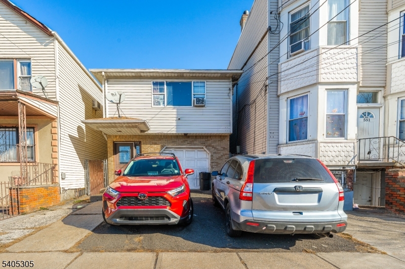553 Fulton St
