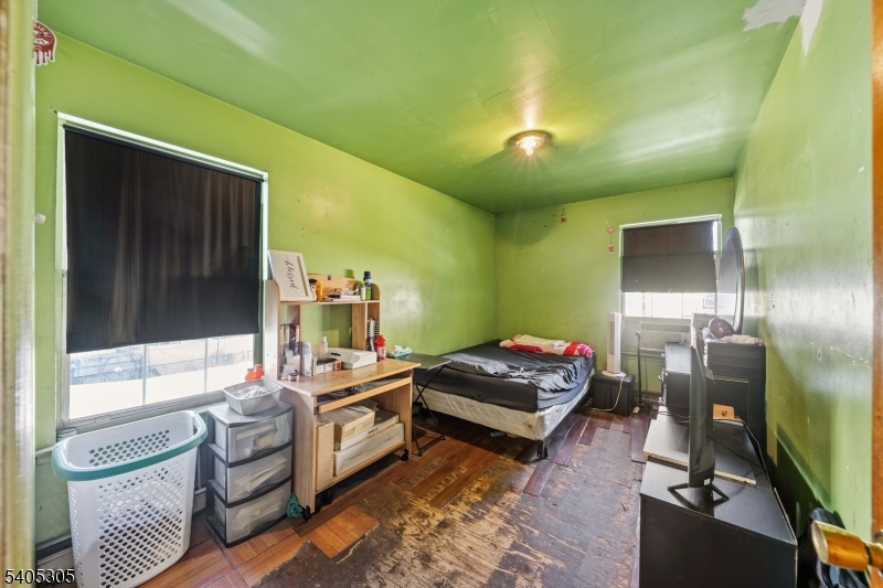 553 Fulton St