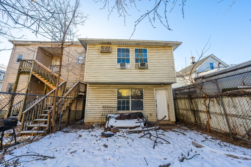553 Fulton St