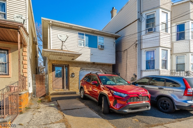 553 Fulton St