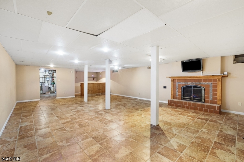 157 S. Hillside Avenue