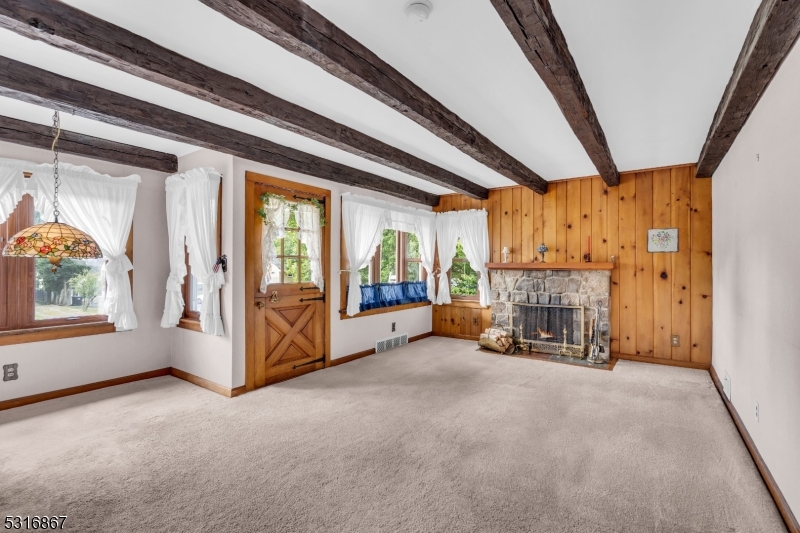 128 Annandale High Bridge Rd