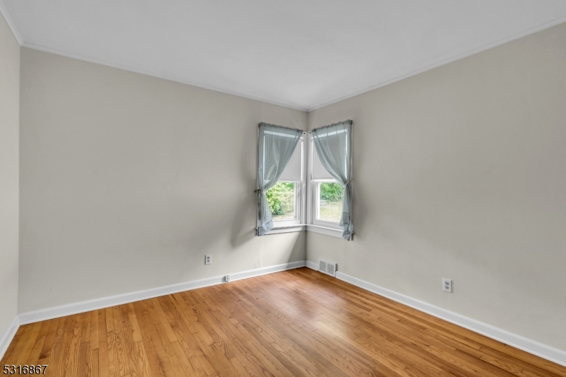 128 Annandale High Bridge Rd