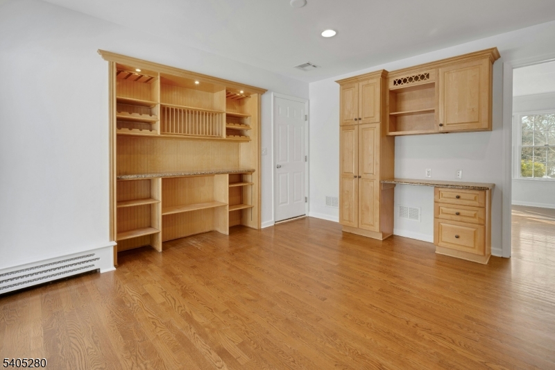 13 Knollwood Trail East