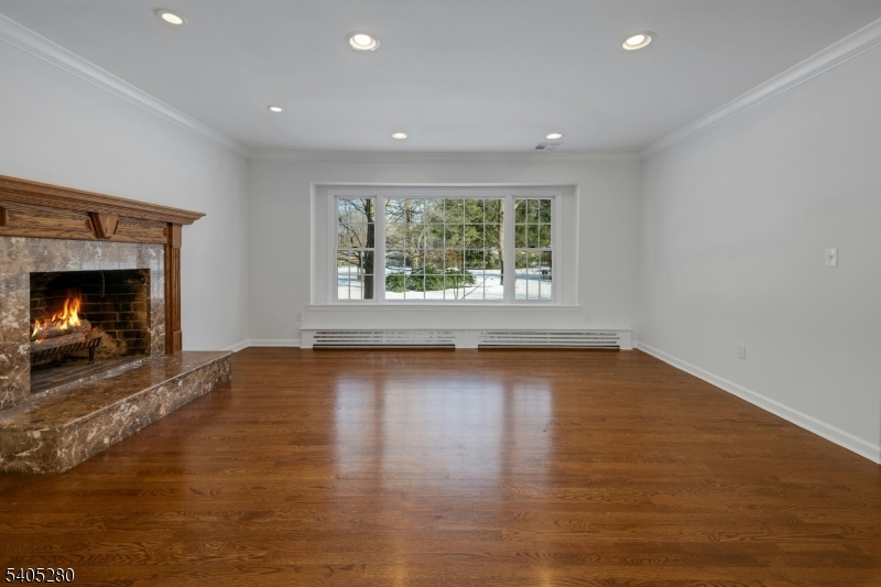 13 Knollwood Trail East