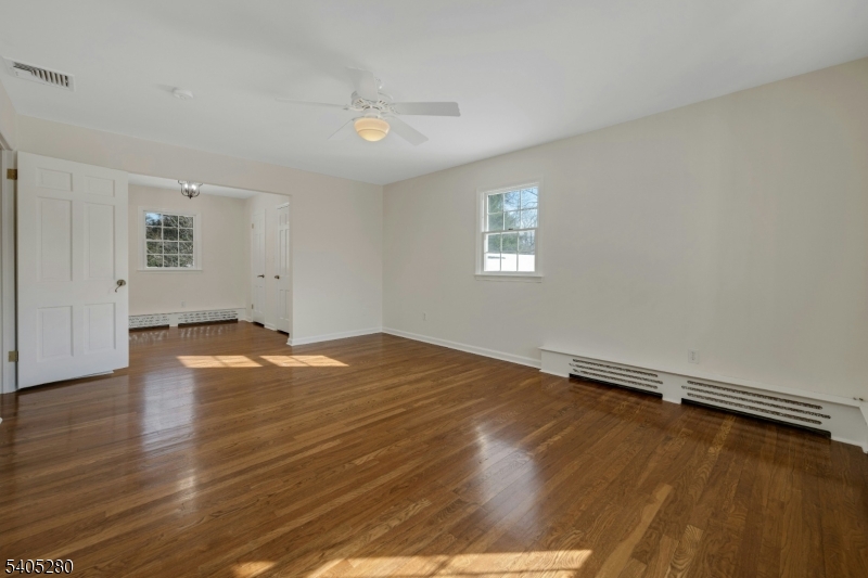 13 Knollwood Trail East