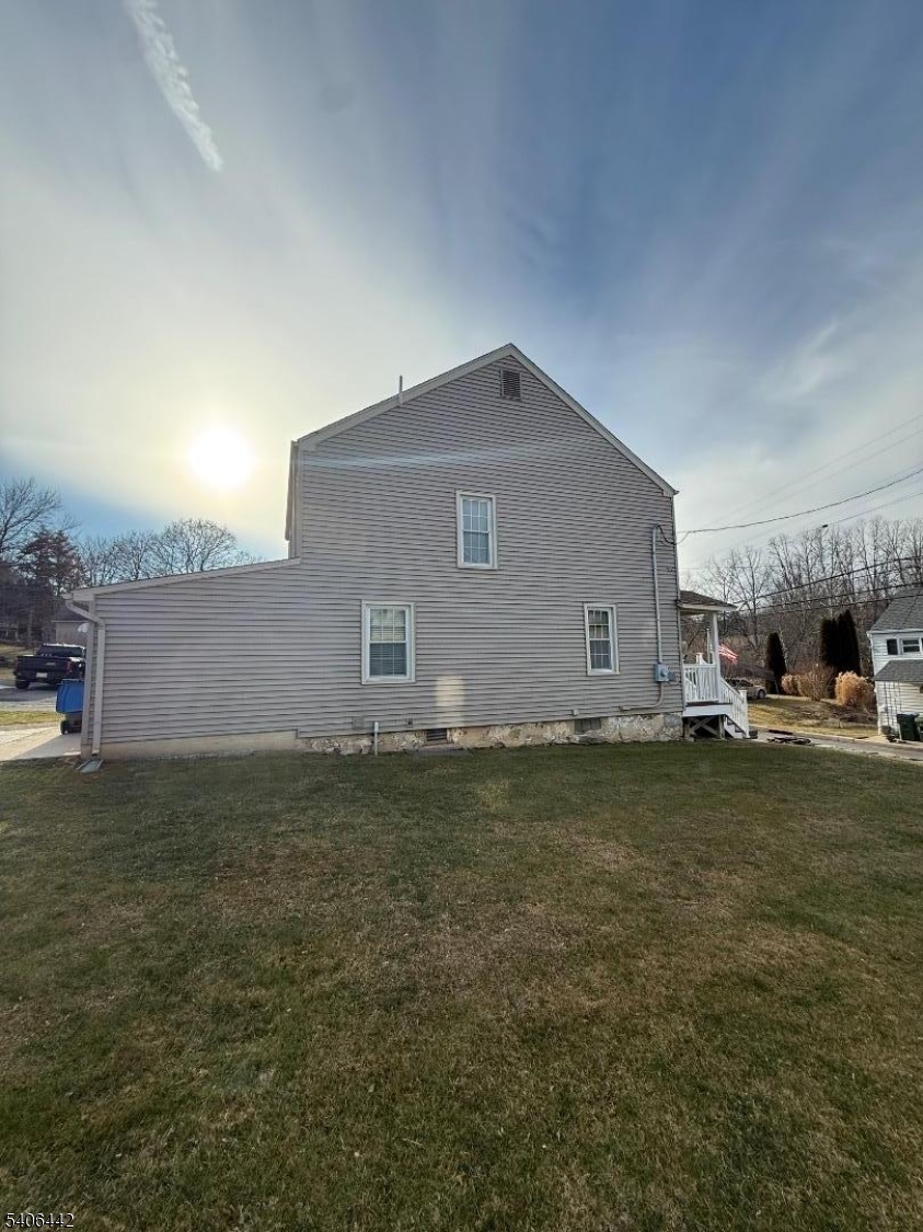 36 Willow Ave