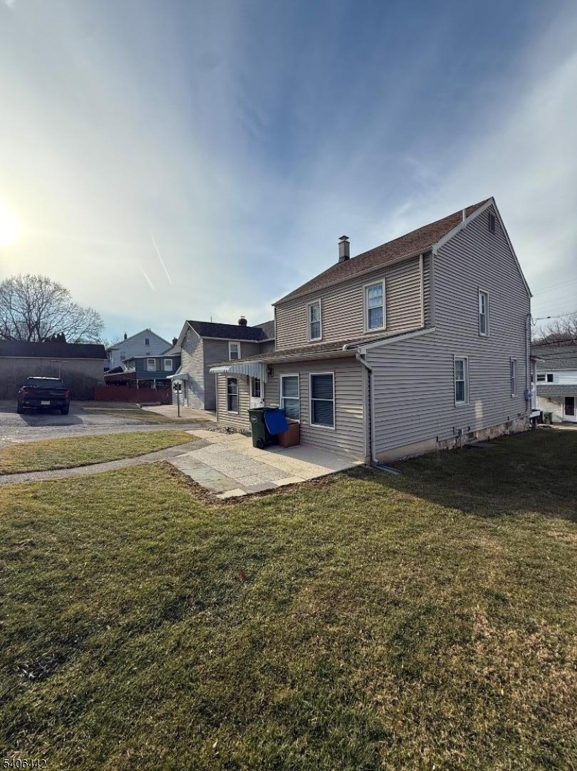 36 Willow Ave
