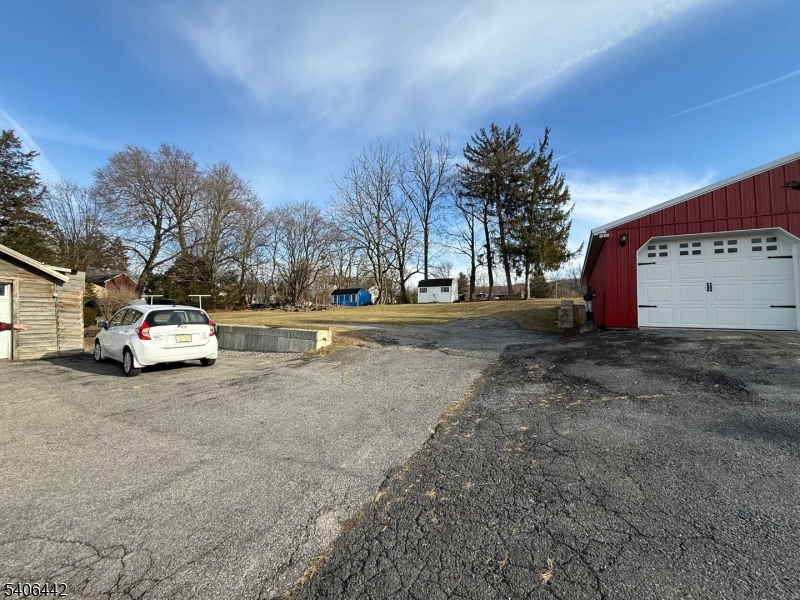 36 Willow Ave