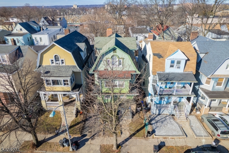 199 Hollywood Ave #1