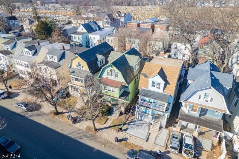 199 Hollywood Ave #1