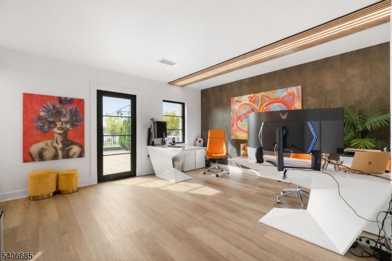 6 Harbor Front Ter #6