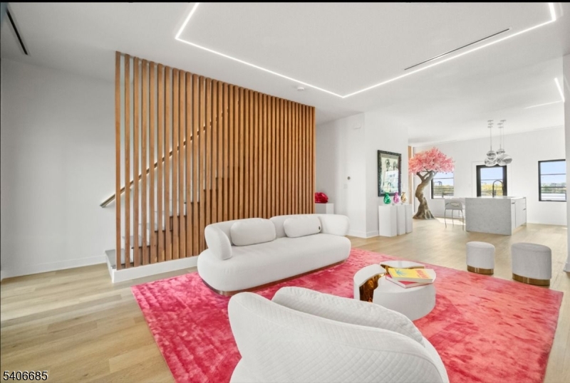 6 Harbor Front Ter #6