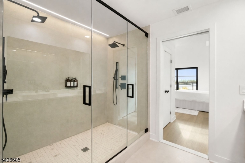 6 Harbor Front Ter #6