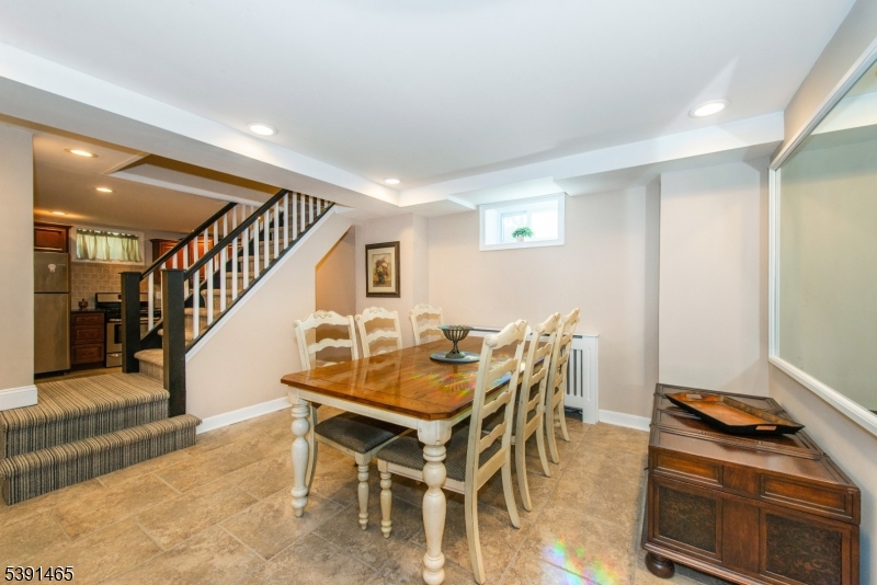 15 Saint Michaels Pl