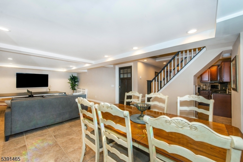 15 Saint Michaels Pl